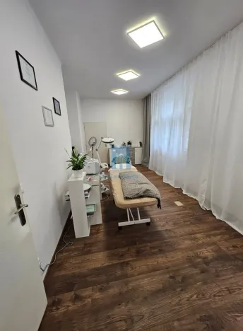 Pronájem kanceláře, Praha, Bohuslava ze Švamberka, 36 m2