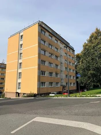 Prodej bytu 2+1, Liberec, Nad Školou, 57 m2