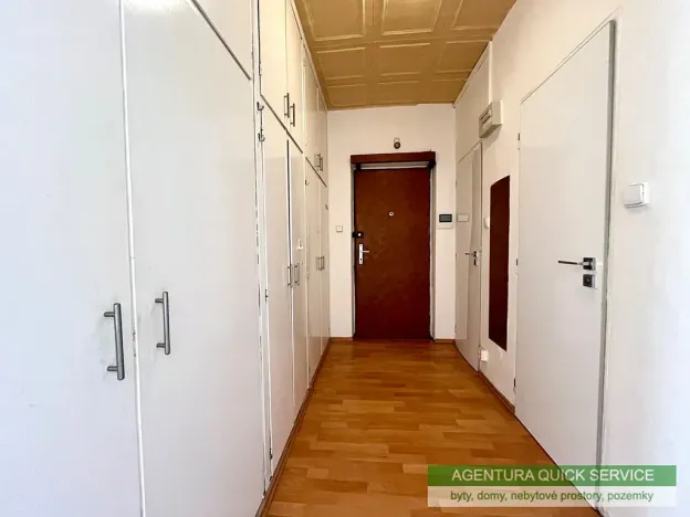 Pronájem bytu 2+1, Praha - Malešice, Počernická, 53 m2