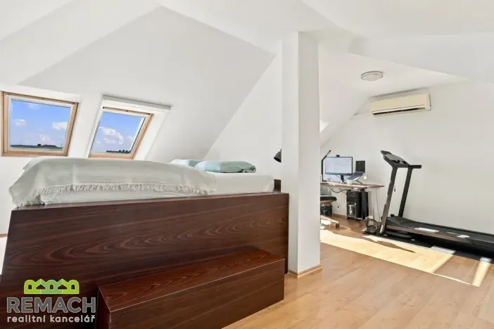 Prodej bytu 4+kk, Staré Město, Moravní nábřeží, 112 m2