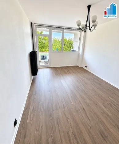 Pronájem bytu 3+1, Oselce, 64 m2
