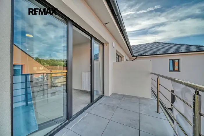 Pronájem bytu 1+kk, Velký Osek, Revoluční, 26 m2