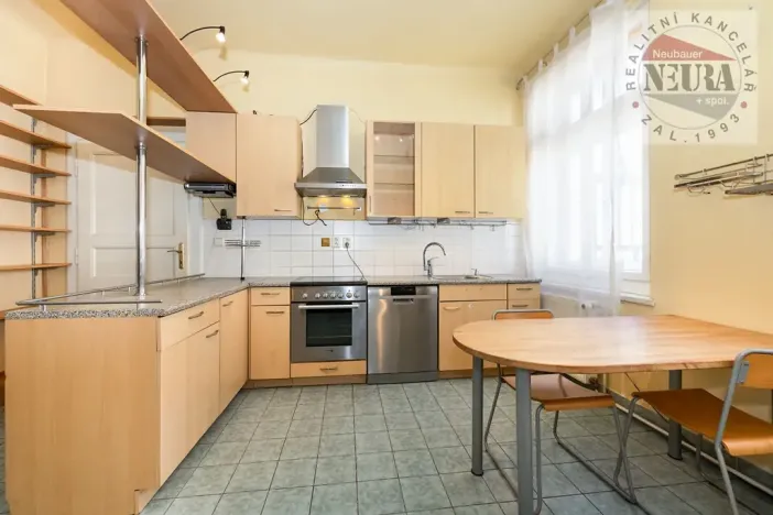 Prodej bytu 4+1, Praha - Nové Město, Národní, 96 m2
