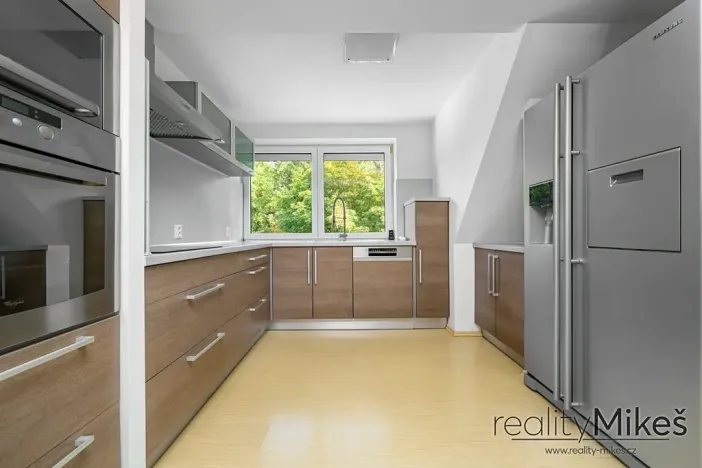 Pronájem bytu 4+kk, Liberec, Na Výšinách, 158 m2