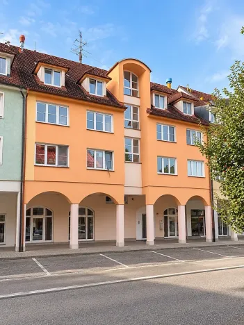 Prodej bytu 1+kk, Hluboká nad Vltavou, Masarykova, 21 m2