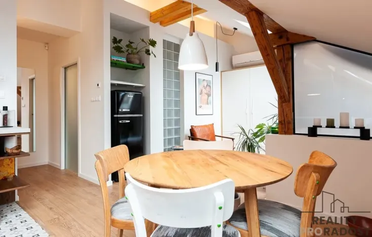 Pronájem bytu 1+kk, Praha - Bubeneč, Čs. armády, 52 m2