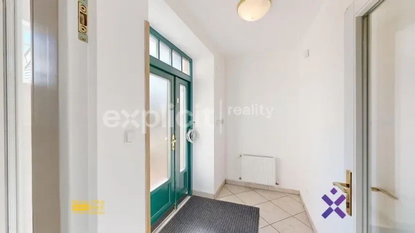 Pronájem kanceláře, Zlín, Vršava I, 460 m2