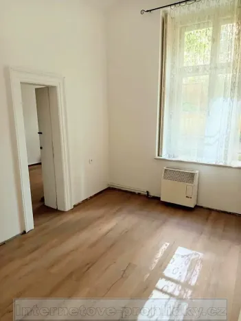 Pronájem bytu 2+kk, Praha - Vinohrady, 45 m2