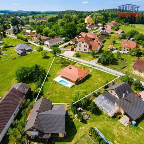 Prodej rodinného domu, Lišov - Velechvín, 135 m2