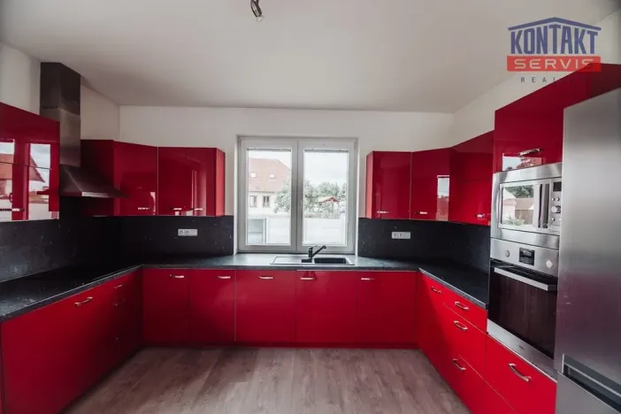 Prodej rodinného domu, Lišov - Velechvín, 135 m2
