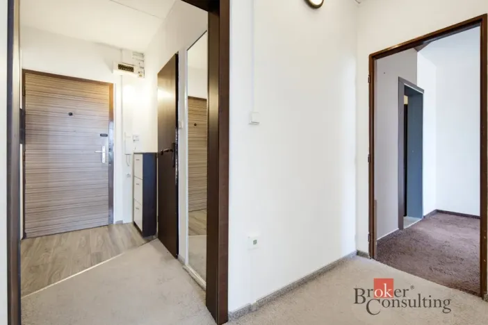 Prodej bytu 2+kk, Praha - Komořany, U vlečky, 42 m2