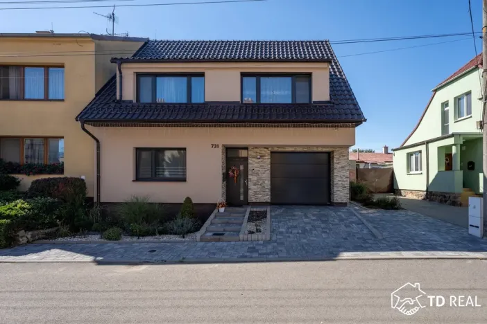 Prodej rodinného domu, Syrovice, 207 m2