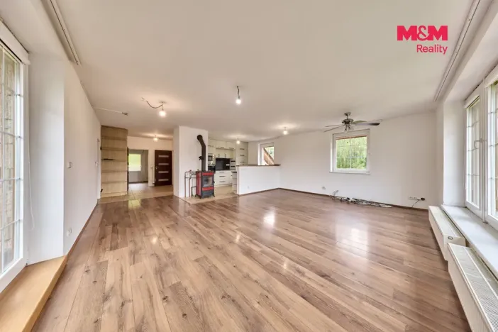 Prodej rodinného domu, Bernartice, 226 m2