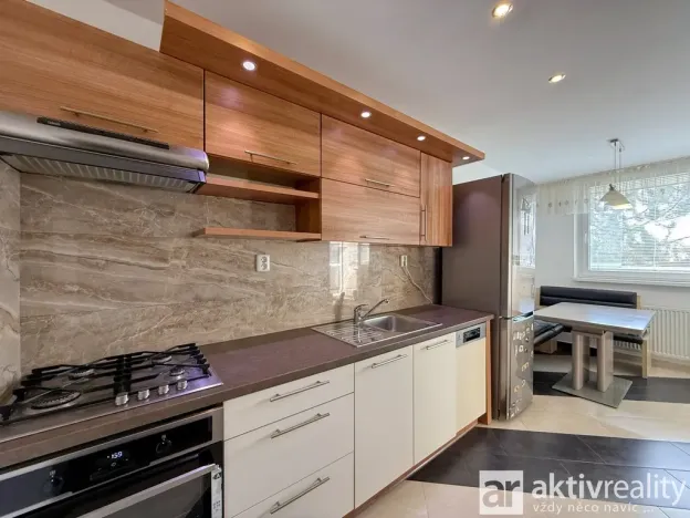 Pronájem bytu 3+1, Mělník, Sportovní, 78 m2