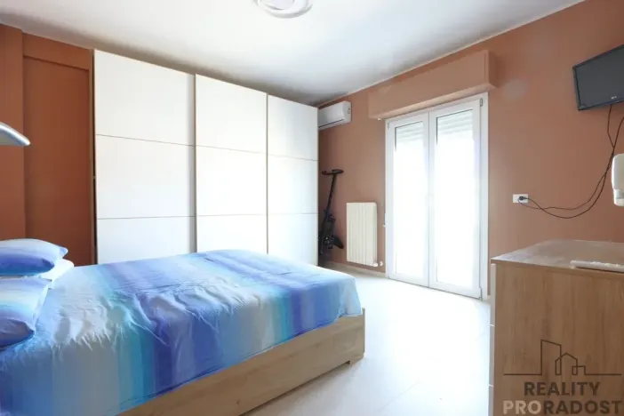Prodej bytu 3+kk, Via Pablo Picasso, Villa Rosa, Itálie, 92 m2