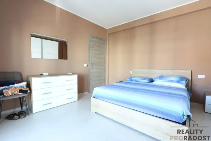 Prodej bytu 3+kk, Villa Rosa, Itálie, 92 m2
