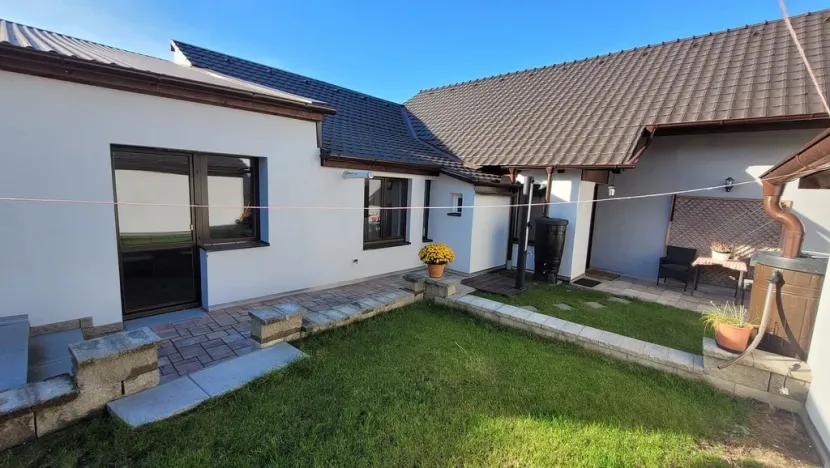 Prodej rodinného domu, Straškov-Vodochody - Straškov, 100 m2