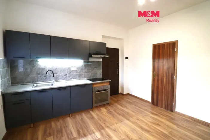 Pronájem bytu 1+1, Karlovy Vary - Rybáře, Sokolovská, 36 m2