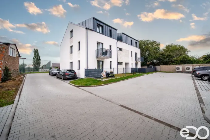 Prodej bytu 1+kk, Ovčáry, Na Bulánce, 36 m2