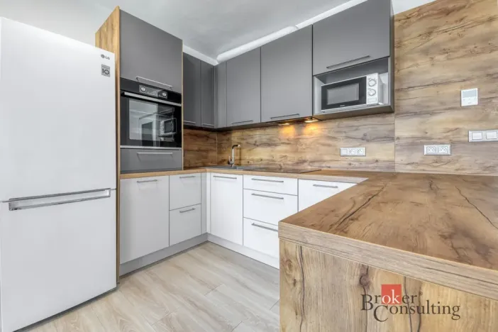 Pronájem bytu 1+kk, Plzeň - Jižní Předměstí, Boettingerova, 36 m2