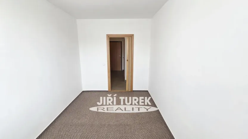 Pronájem bytu 2+kk, Králův Dvůr, Nad Stadionem, 47 m2