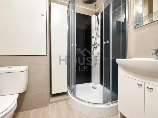 Prodej bytu 1+kk, Praha, Českolipská, 26 m2