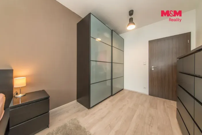 Prodej bytu 2+kk, Praha - Štěrboholy, Kryšpínova, 60 m2