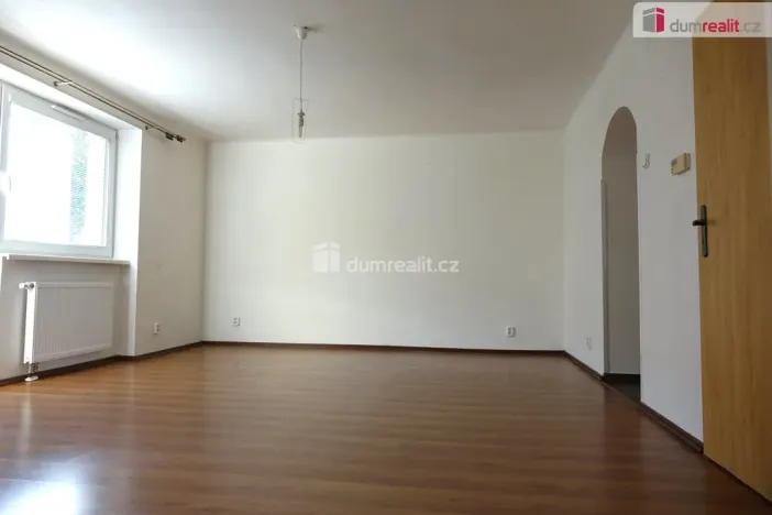 Pronájem bytu 2+1, Chocerady - Komorní Hrádek, 60 m2