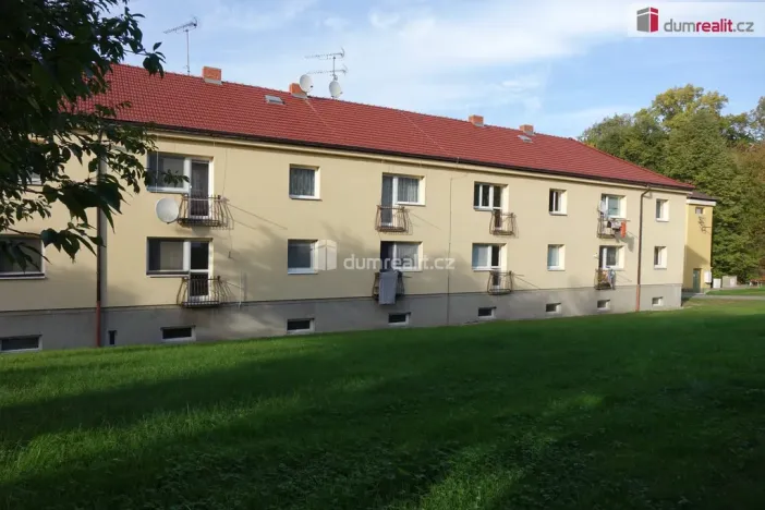 Pronájem bytu 2+1, Chocerady - Komorní Hrádek, 60 m2