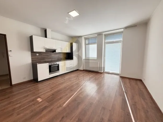 Pronájem bytu 1+kk, Hodonín, Nádražní řádek, 35 m2
