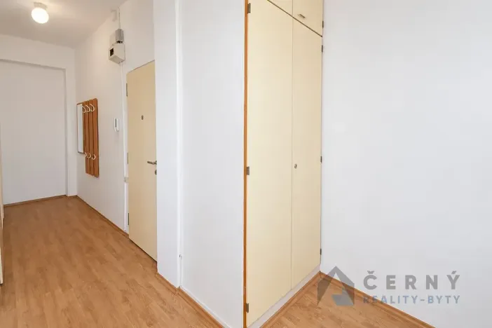 Prodej bytu 2+1, Liberec, Nad Školou, 60 m2