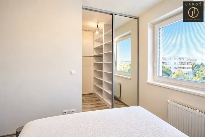 Pronájem bytu 3+kk, Praha, Sicherova, 71 m2