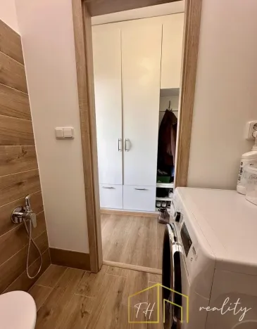 Prodej bytu 1+kk, Teplice - Řetenice, Bratislavská, 24 m2