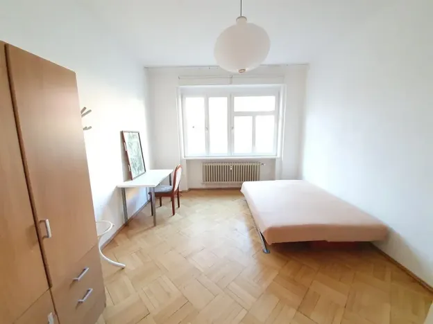 Pronájem bytu 4+1, Praha - Bubeneč, Lotyšská, 140 m2
