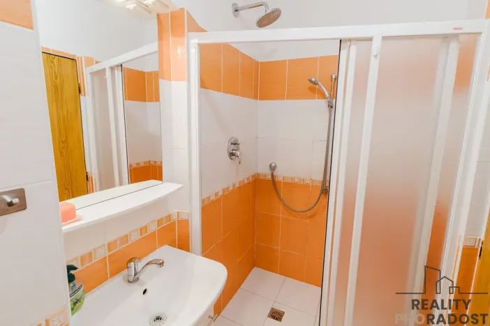 Prodej rodinného domu, Ujčov, 200 m2
