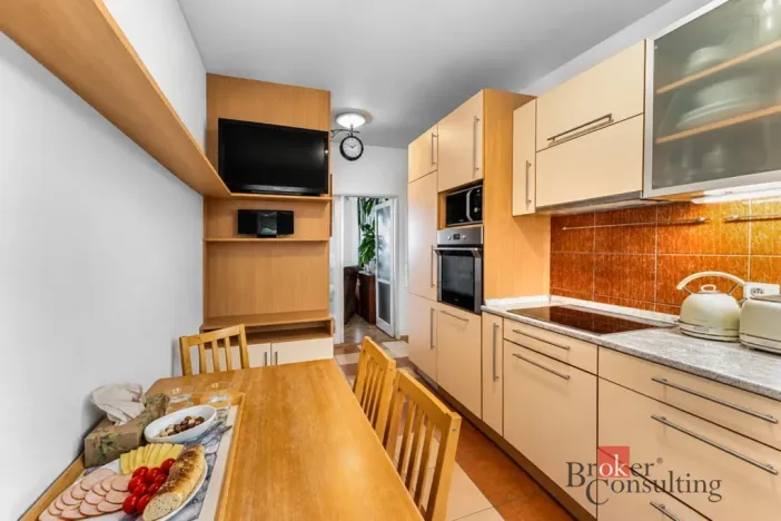 Prodej bytu 4+1, Praha - Dejvice, Vostrovská, 75 m2
