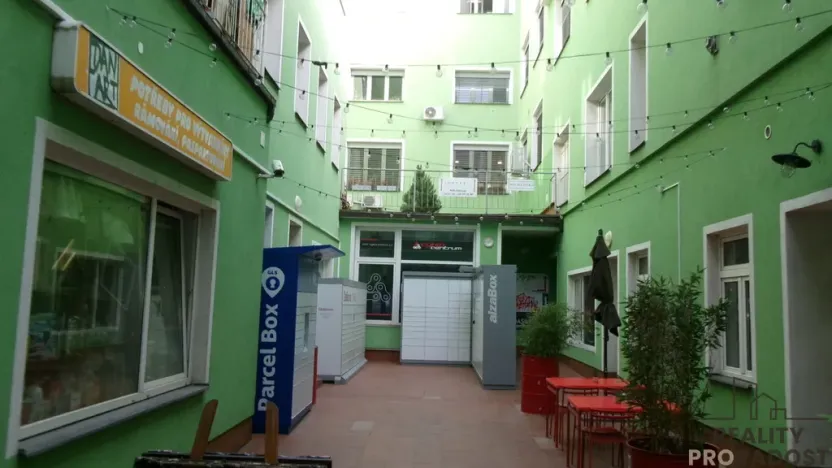 Prodej obchodního prostoru, Brno, Vodní, 400 m2