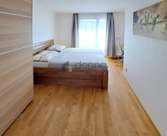 Pronájem bytu 3+kk, Praha, Želetická, 76 m2