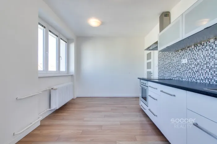 Pronájem bytu 2+1, Praha - Vršovice, Vršovická, 77 m2