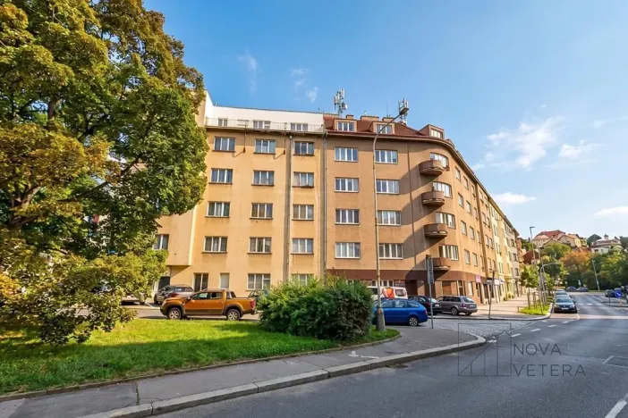 Prodej bytu 3+kk, Praha - Podolí, Na dolinách, 94 m2
