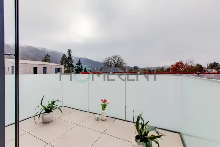 Pronájem bytu 1+kk, Černošice, Ke Hřišti, 33 m2