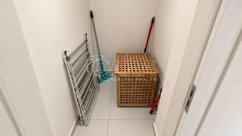 Pronájem bytu 3+kk, Praha - Libeň, U svobodárny, 67 m2
