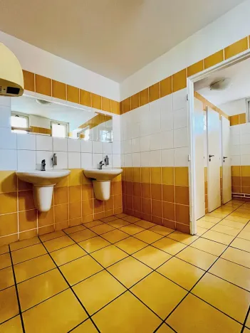 Pronájem kanceláře, Hradec Králové, Bieblova, 17 m2