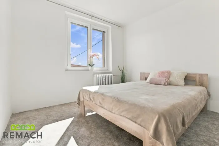 Pronájem bytu 2+1, Uherský Brod, Šaripova, 55 m2