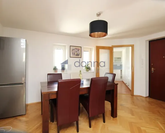 Pronájem bytu 3+1, Praha, Na Kozačce, 118 m2