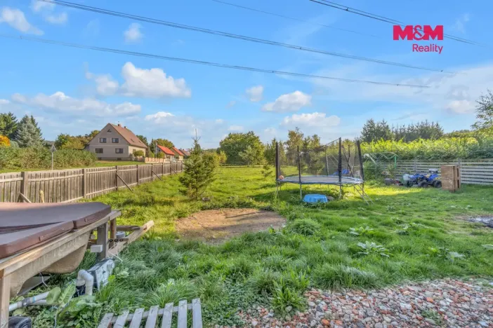 Prodej rodinného domu, Lužany, 65 m2