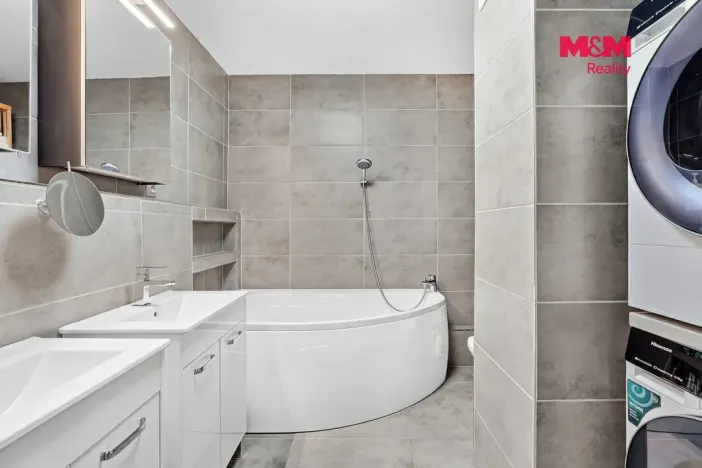 Prodej bytu 3+1, Děčín - Děčín I-Děčín, Labská, 65 m2