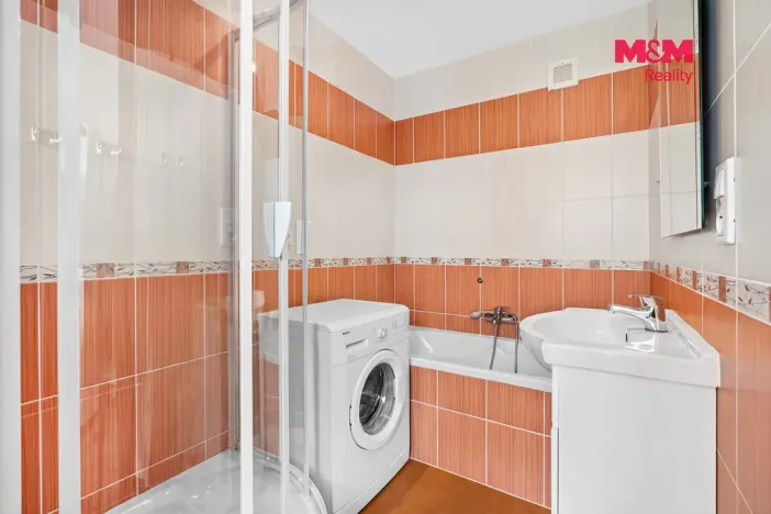 Prodej bytu 2+1, Ústí nad Labem - Neštěmice, Hluboká, 63 m2