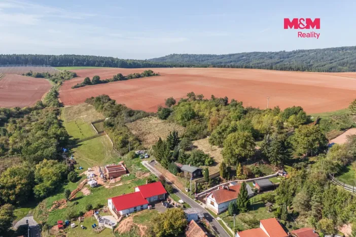 Prodej pozemku pro bydlení, Pnětluky, 1752 m2