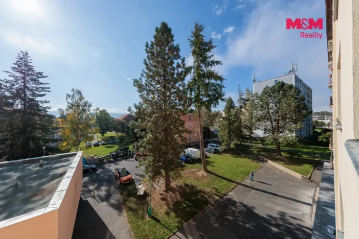 Prodej bytu 1+kk, Karlovy Vary - Stará Role, Fibichova, 18 m2